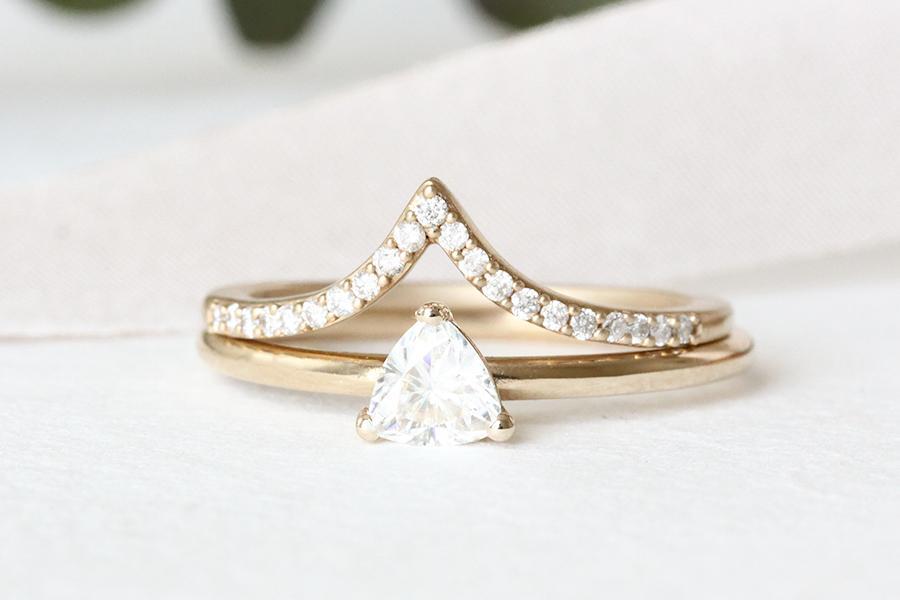 creste diamond chevron ring