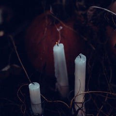 The French Witch Blog magick white candle ritual 