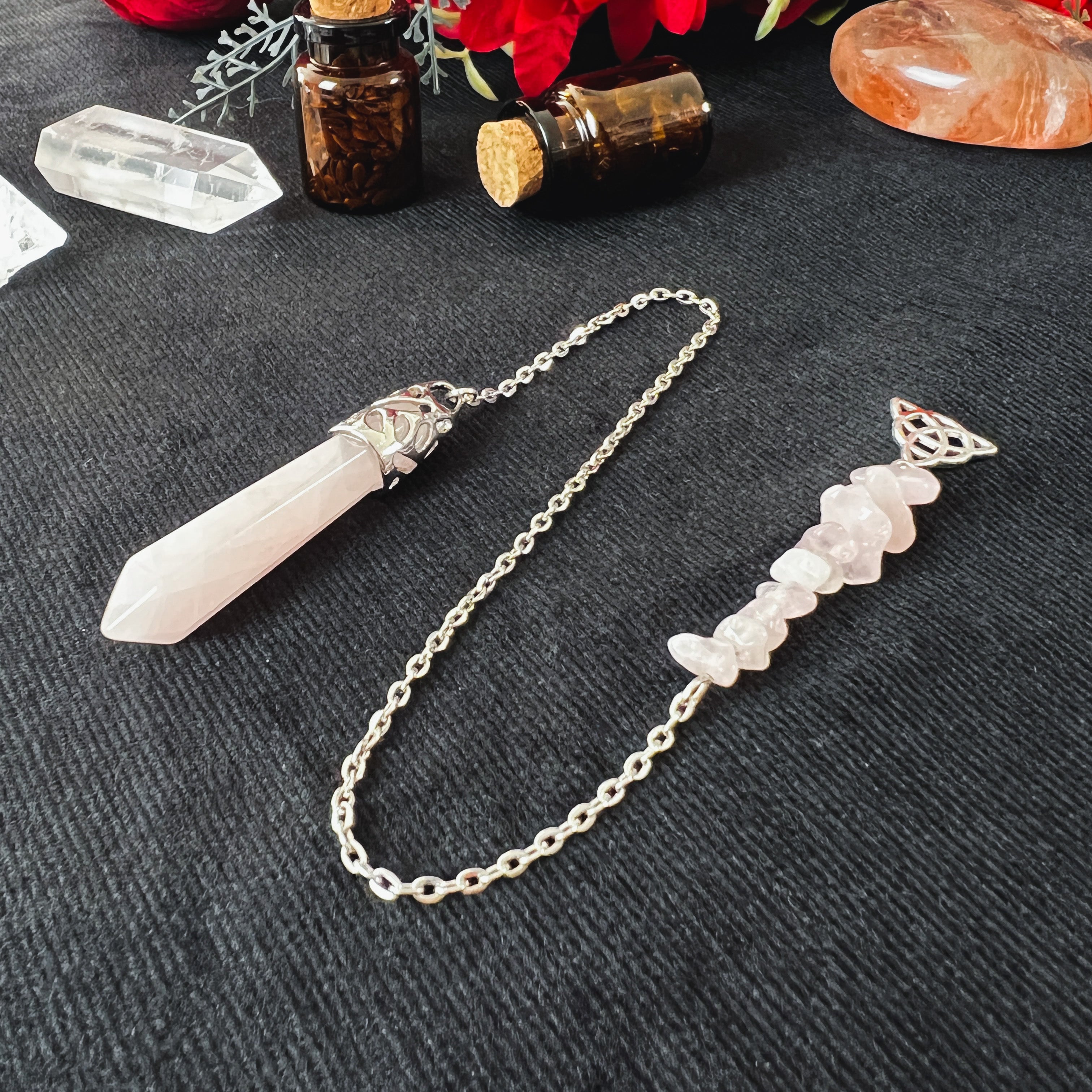 Rose quartz triquetra pendulum – The French Witch shop