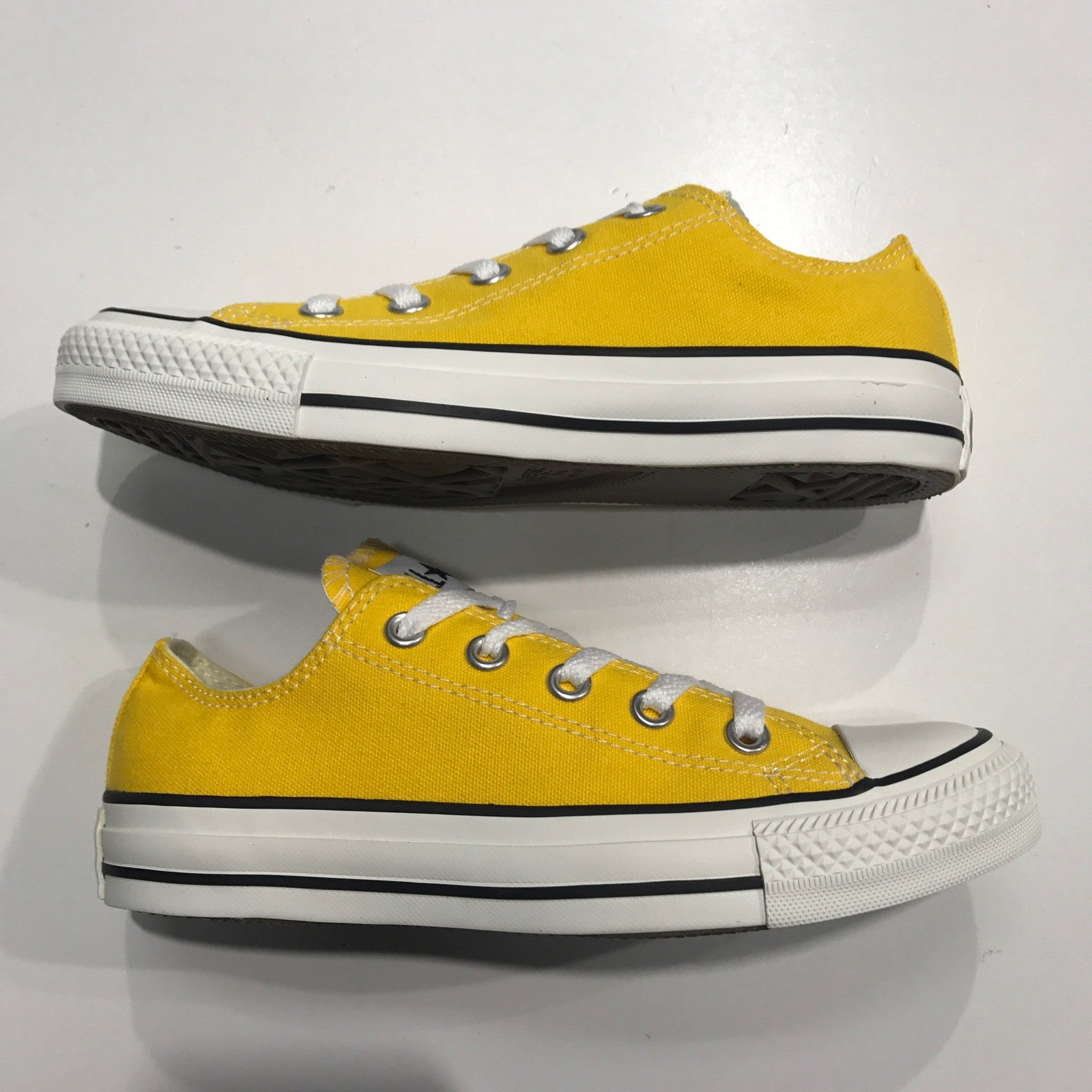 lemon converse