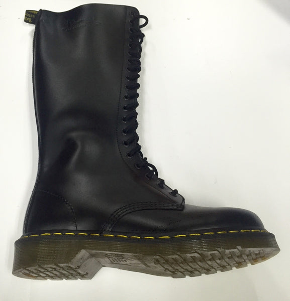 Dr Martens 1420 20 Hole Black Smooth Leather Boot – Famous Rock Shop