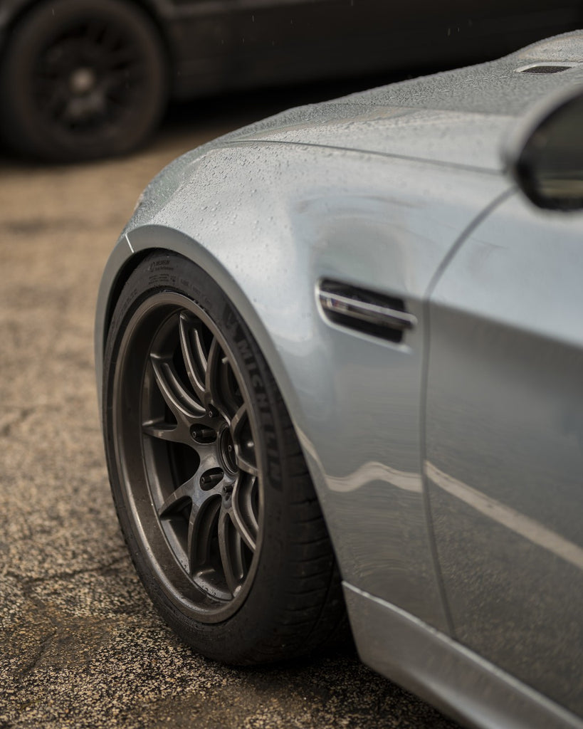 closeup-of-bmw-e9x-front-wheel