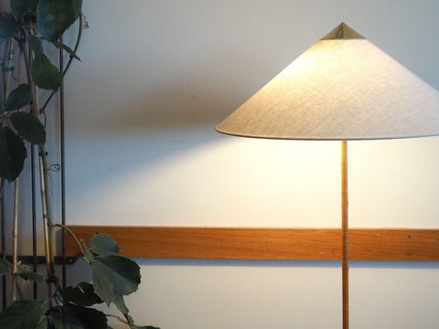9602 Floor Lamp (1938) by Paavo Tynell