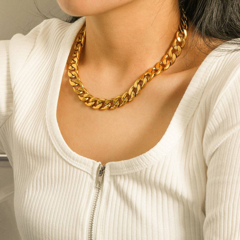 chunky gold curb chain