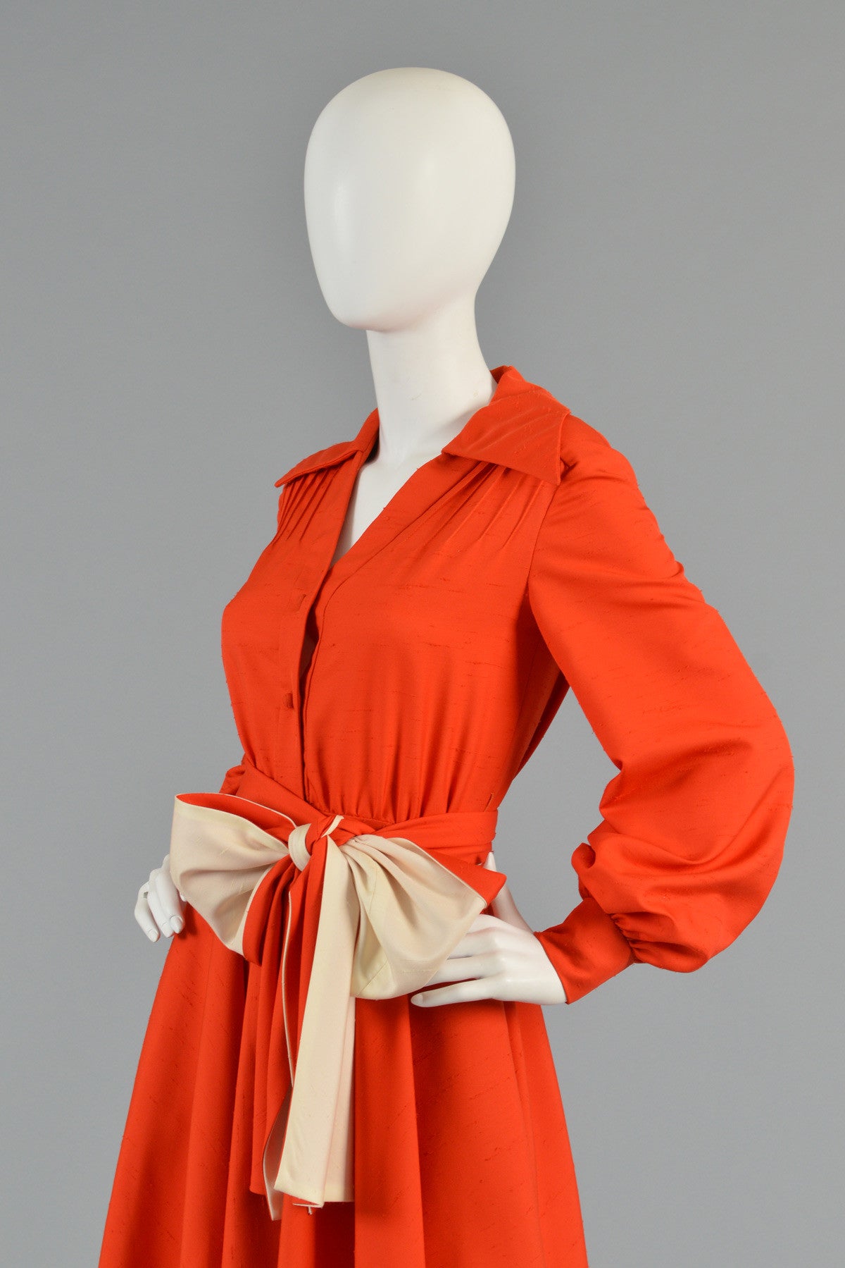 1970s Geoffrey Beene Silk Dress w/Contrasting Sash | BUSTOWN MODERN
