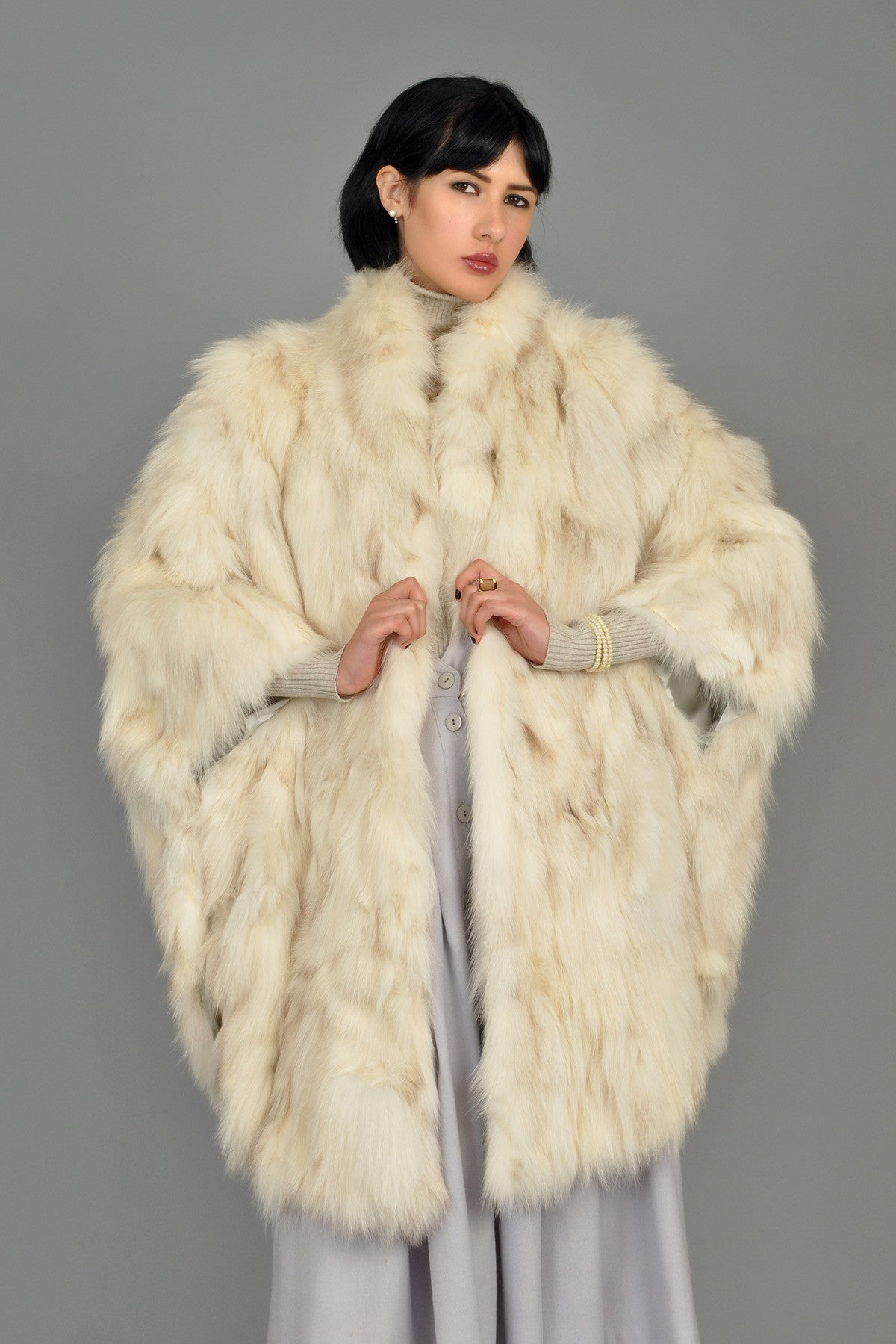 Ultra Shaggy 1980s Draped Arctic Fox Fur Cape | BUSTOWN MODERN