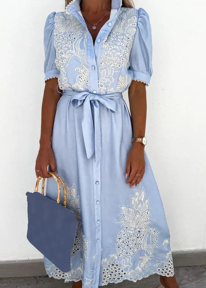 Robe longue bleu ciel chemise avec broderie
