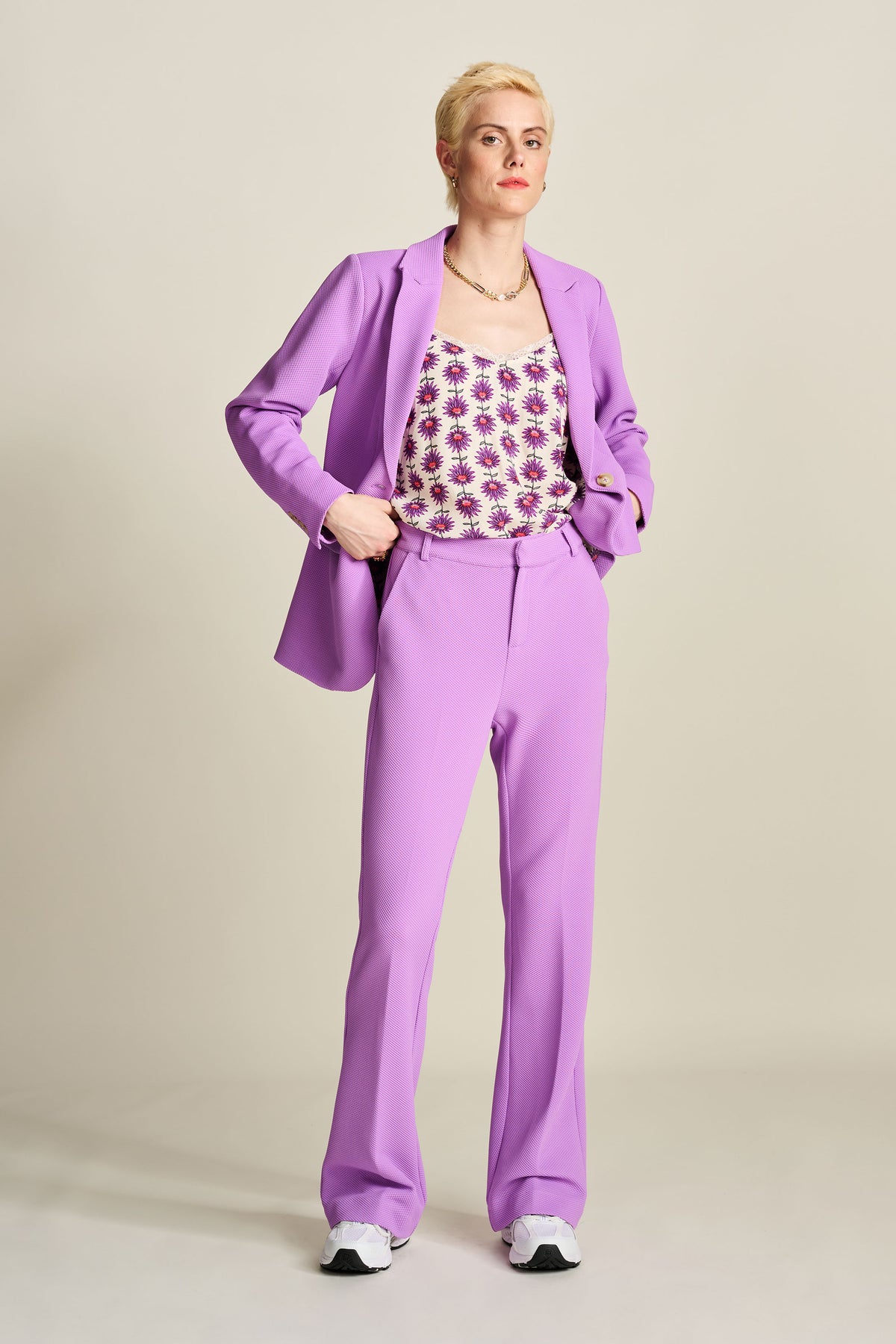 SP7770__01_POM_Amsterdam_PANTS_Pique_Flare_Purple.jpg__PID:ad511c49-bc43-4d9c-b353-975693d9f212