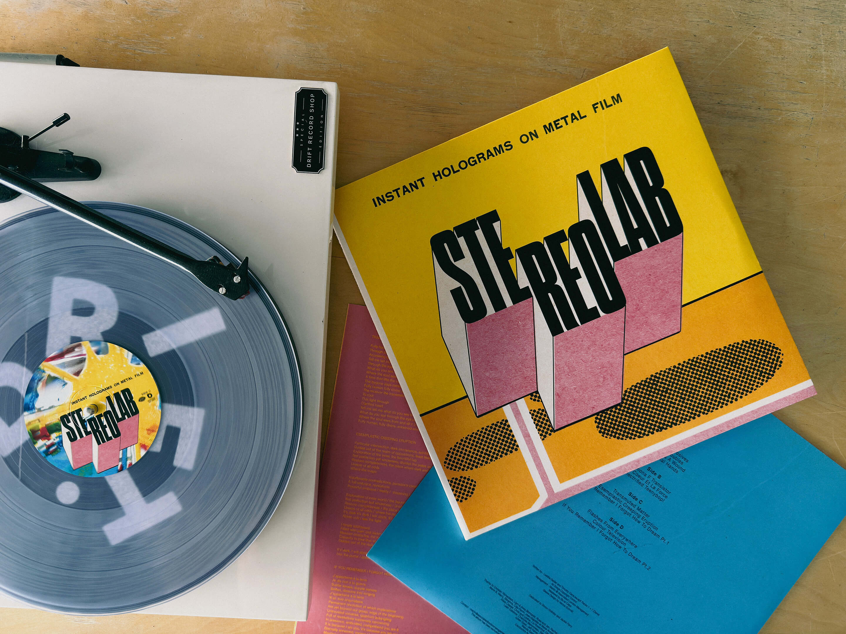 Stereolab - Instant Holograms On Metal Film