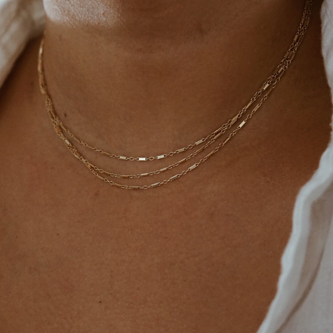 Swing Choker Necklace