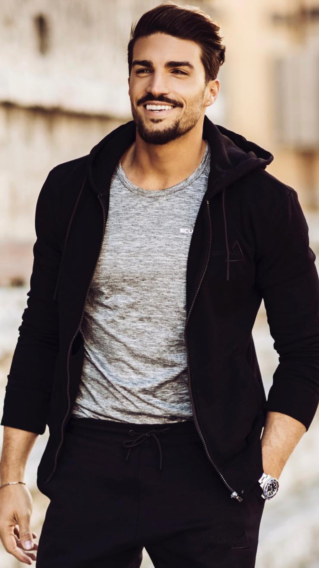 5 Outfits I'm Stealing From Mariano Di Vaio #celebrity #mensfashion #streetstyle