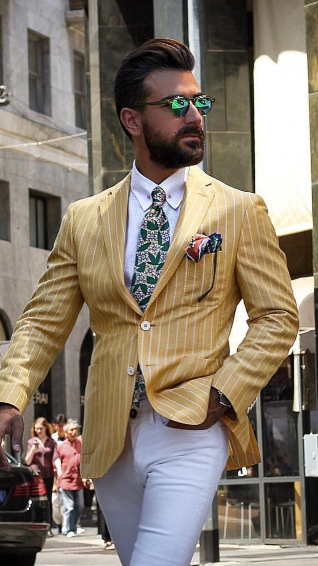 5 Unconventional Blazer Colours That Breaks All The Rules Of Fashion But Will Make You Look Insanely Cool