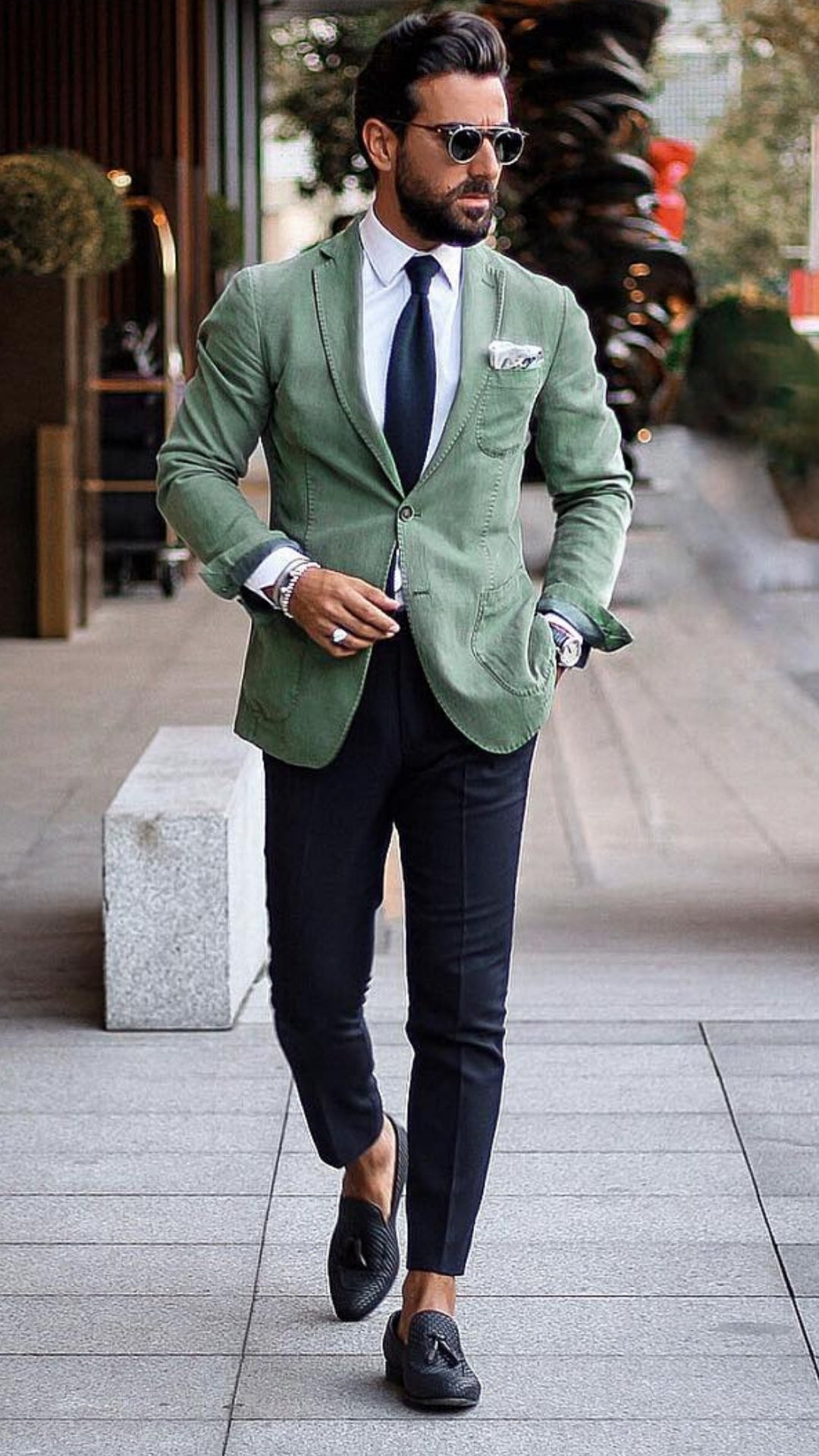 5 Unconventional Blazer Colours That Breaks All The Rules Of Fashion But Will Make You Look Insanely Cool