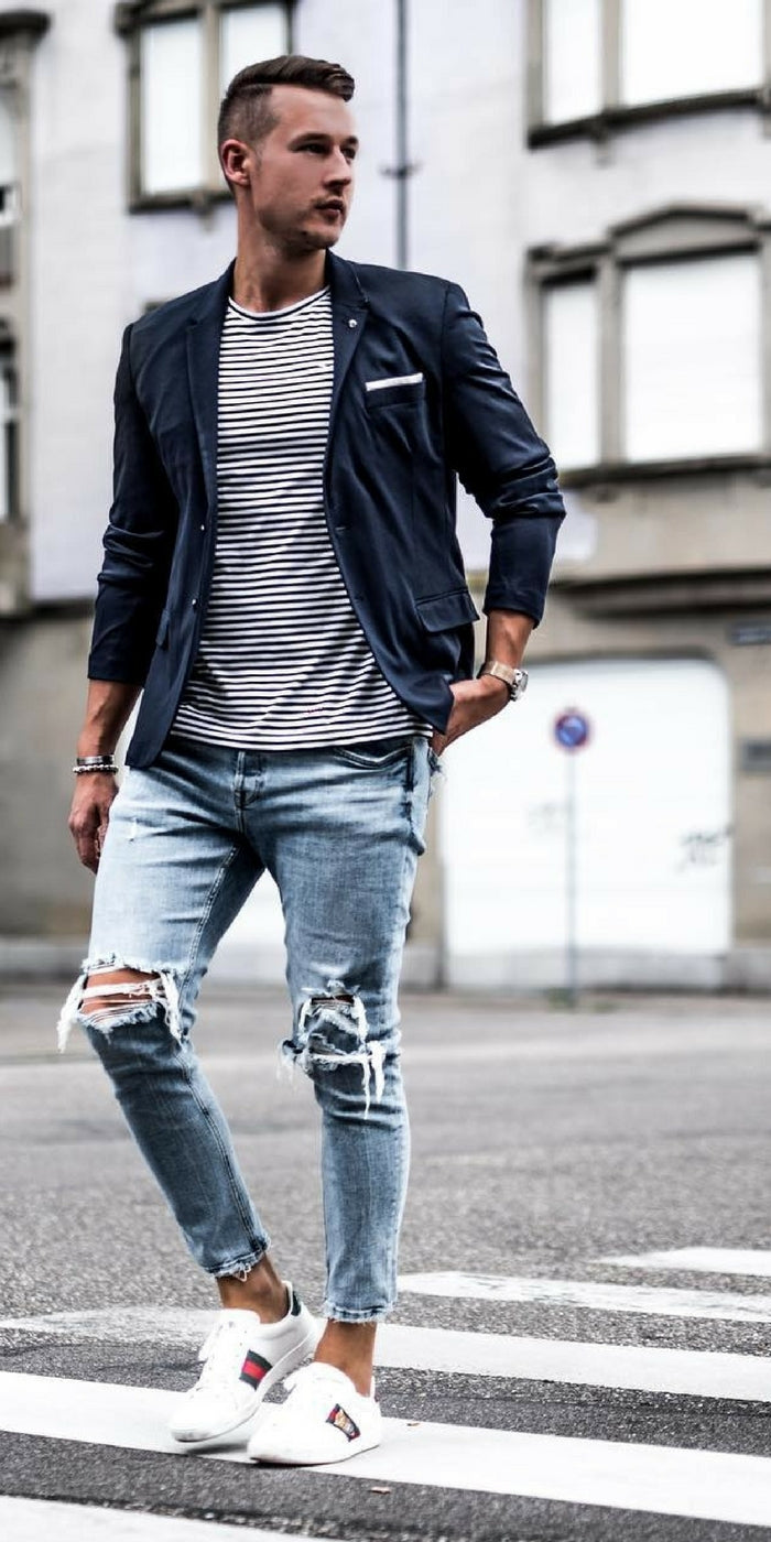 Ripped jeans outfit ideas for men #rippedjeans #mensfashion #streetstyle 