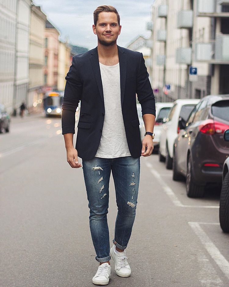 t-shirt with blazer look