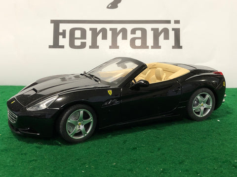 Ferrari California 30 Hotwheels 1:18