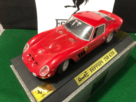 revell-8853_ferrari_250_gto_red_by_revell_1-12_(08853)