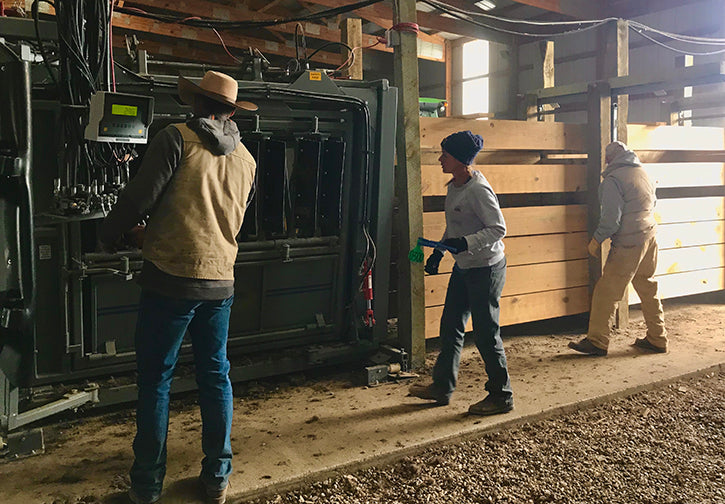 Colton working hydraulic chute