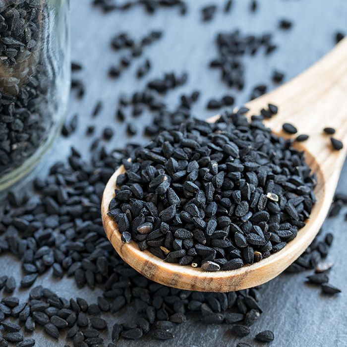 black seed oil against hair sehdding