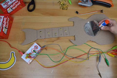 Cardboard Guitar with Scratch or Makey Makey Sampler – Joylabz