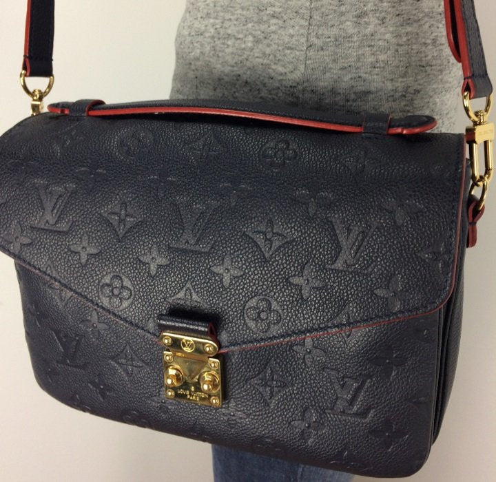 Louis Vuitton Pochette Metis Black Empreinte Leather, Gold Hardware,  Preowned in Dustbag - Julia Rose Boston