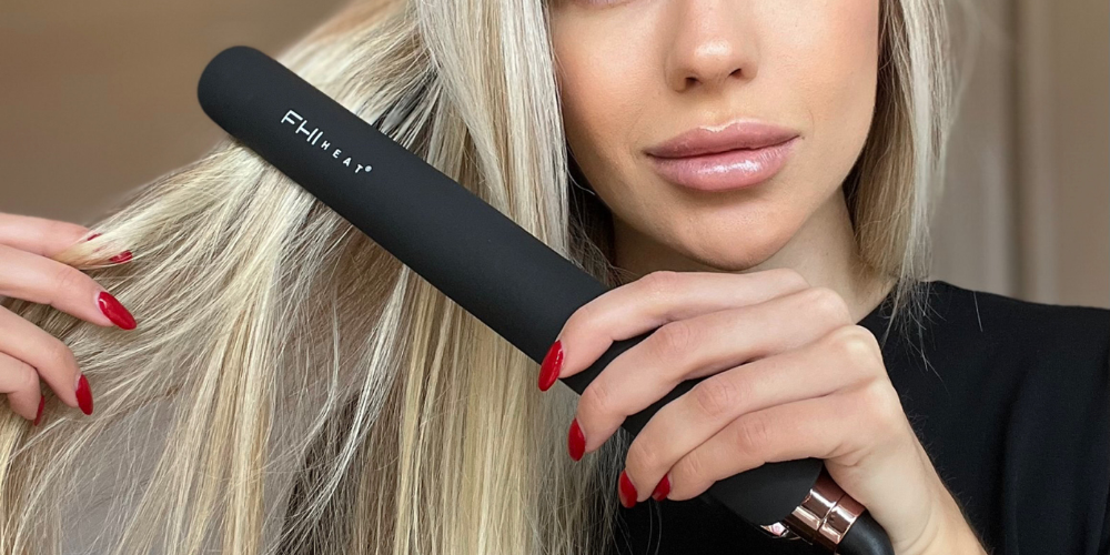 Model using The Curve Pro Styling Iron