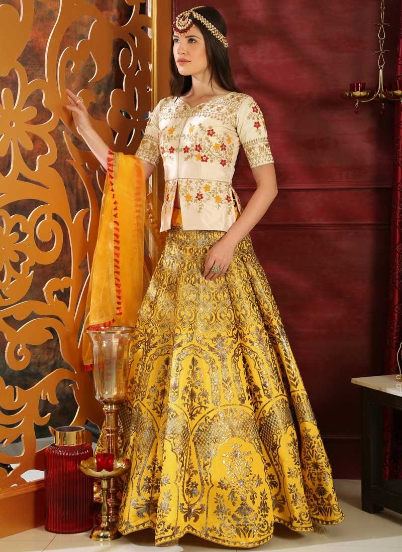 17 Orange lehengas for the autumn ready brides | Fashion | Bride |  WeddingSutra