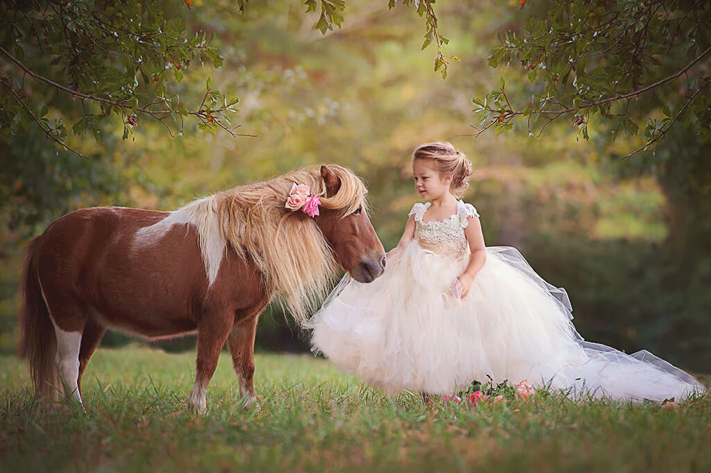 Child Photography with Live Animals