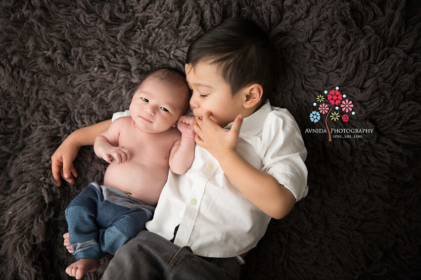 How to Position Newborn for Photos