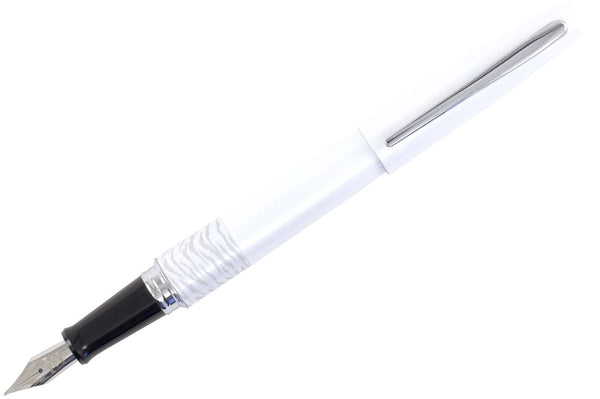 Pilot Metropolitan White Tiger