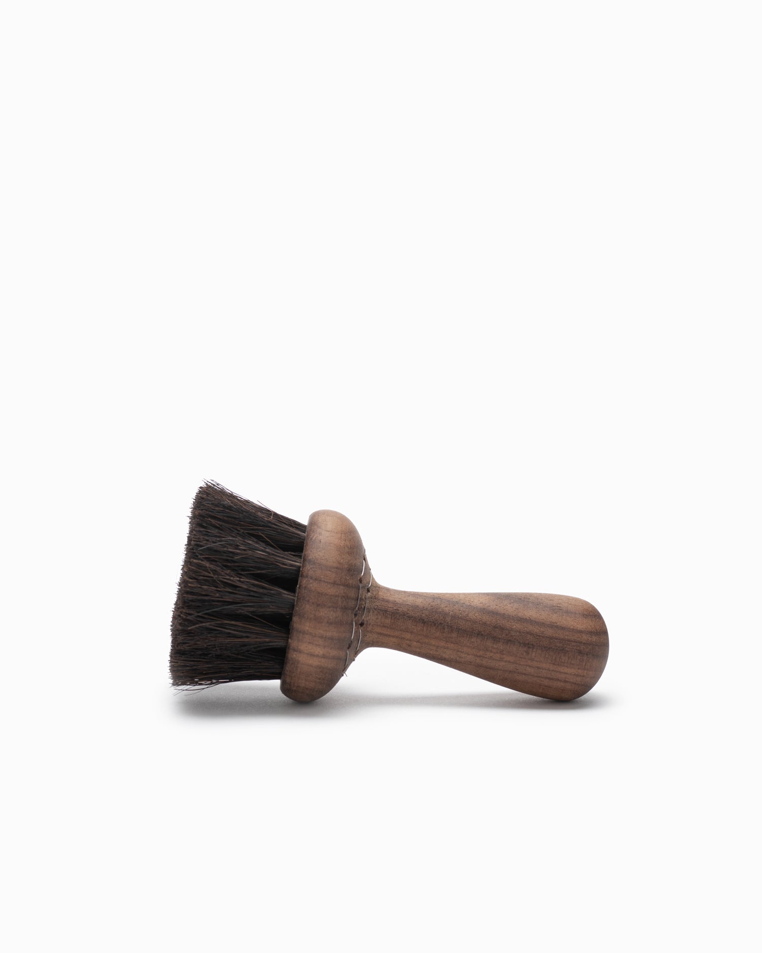 Handcrafted Nail Brush Lovisa from Iris Hantverk – Pipit & Finch