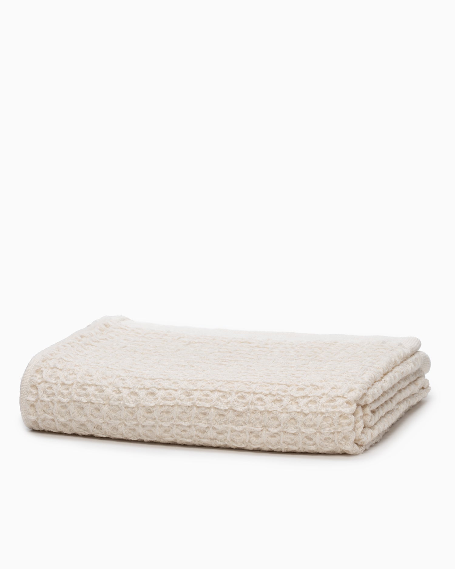 https://cdn.shopify.com/s/files/1/0163/9128/products/Lattice-Linen-Bath-Towel-Ivory-1.jpg?v=1649904658&width=1500