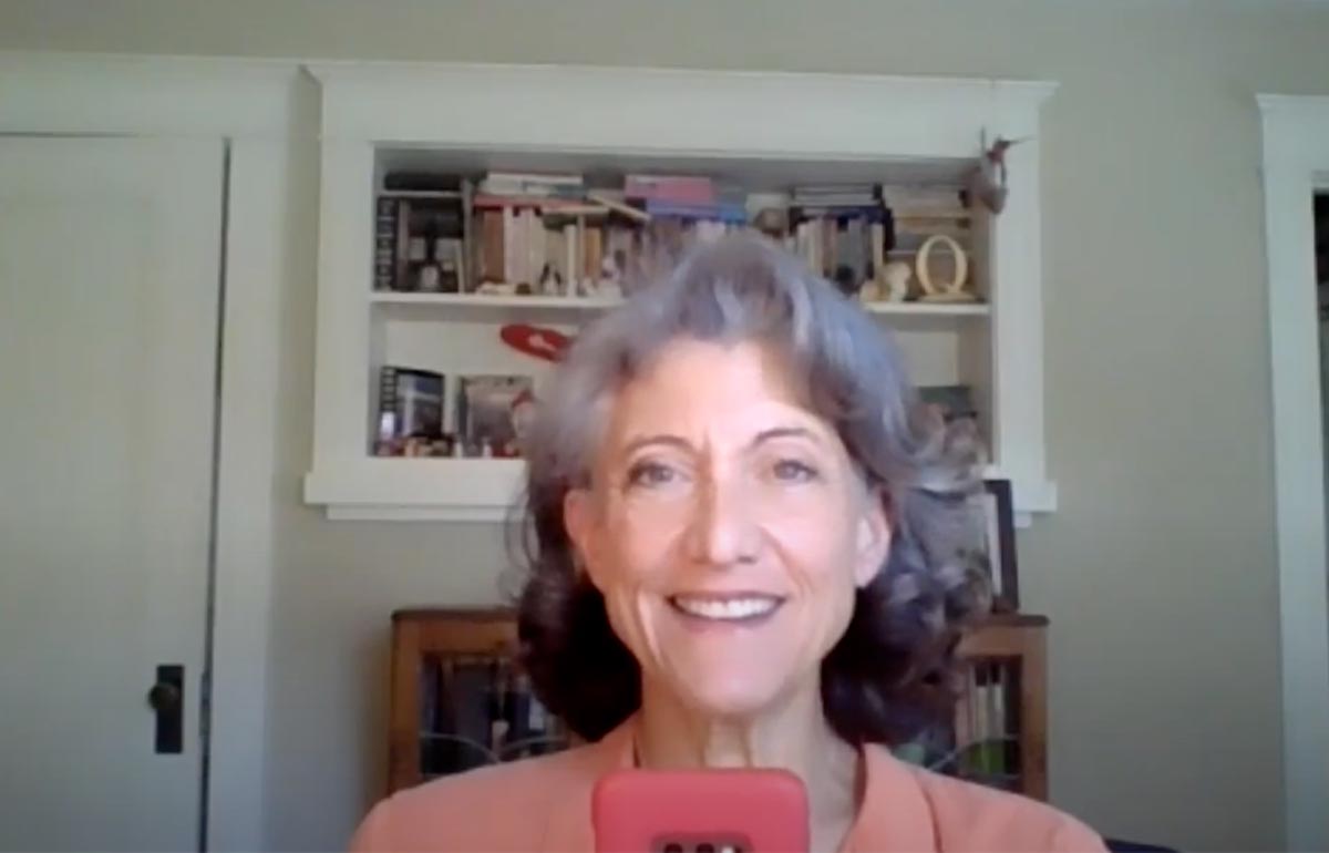 Amy Aquino takes a selfie on Zoom