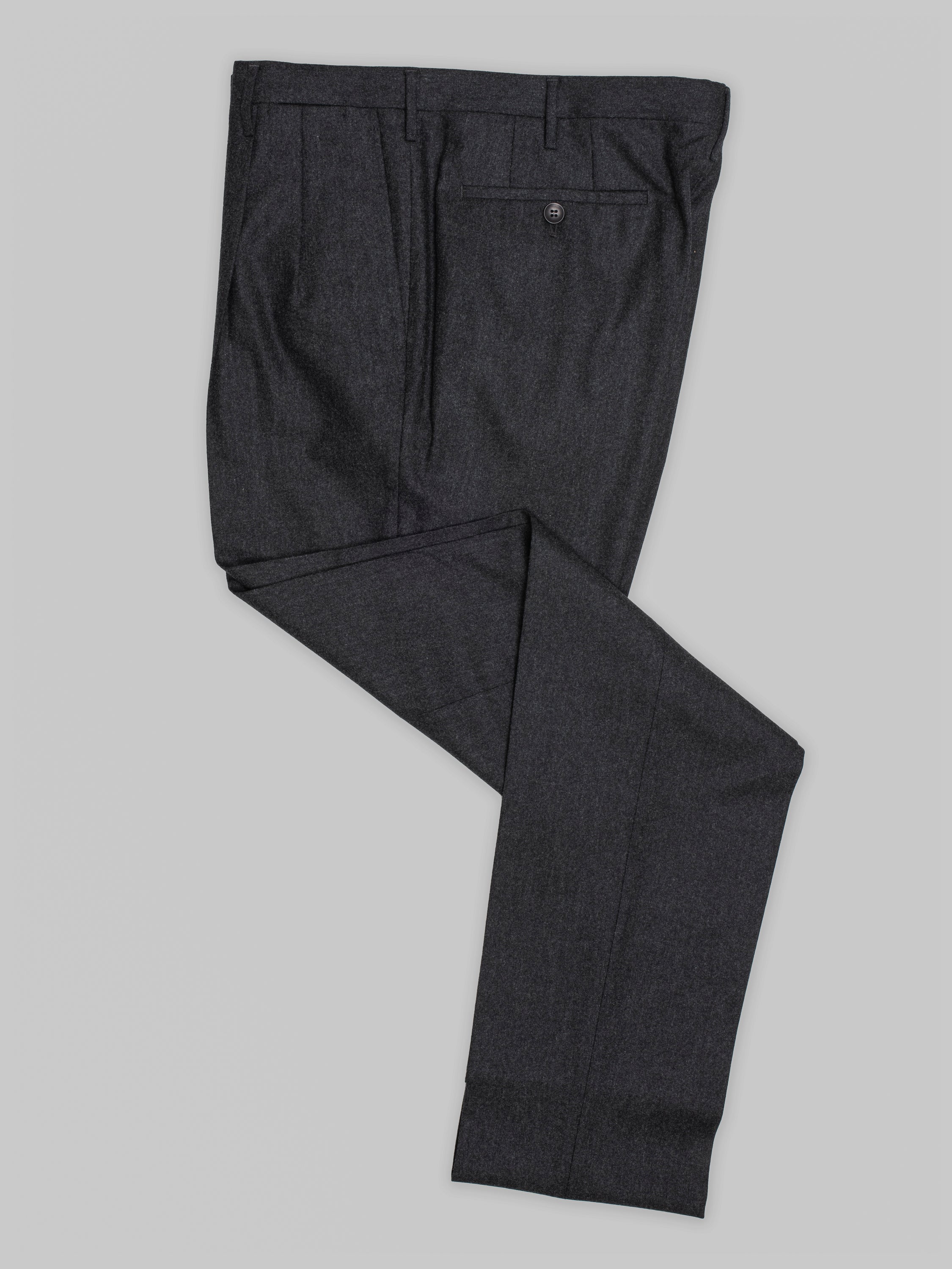 Grand Le Mar | Relaxed Elegance with Grey Flannel Drawstring Trousers.