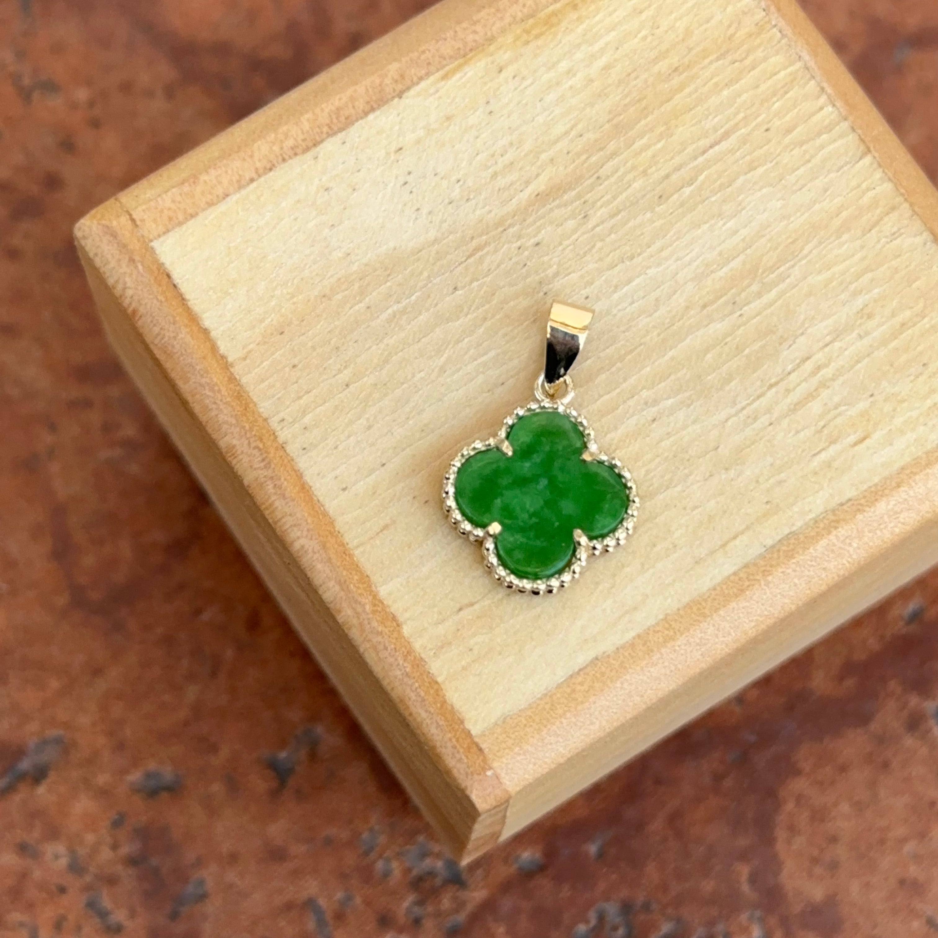 14KT Yellow Gold Green Jade Clover Beaded Pendant Charm 12mm