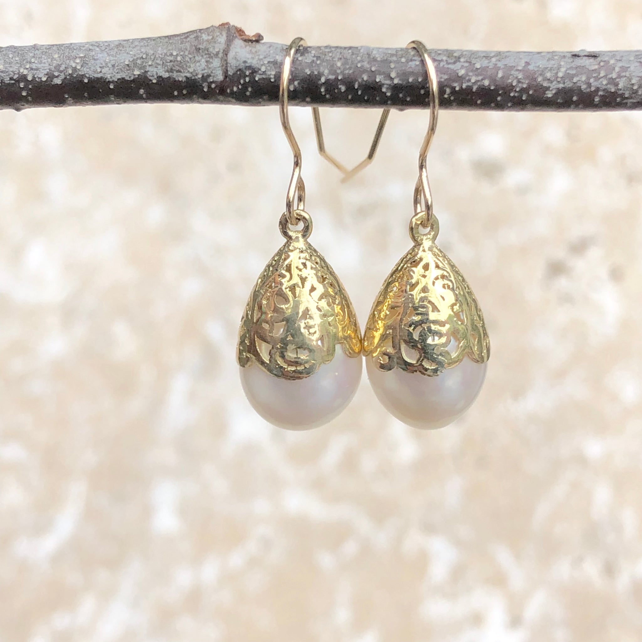 14kt Yellow Gold Filigree Lace Freshwater Pearl Earrings