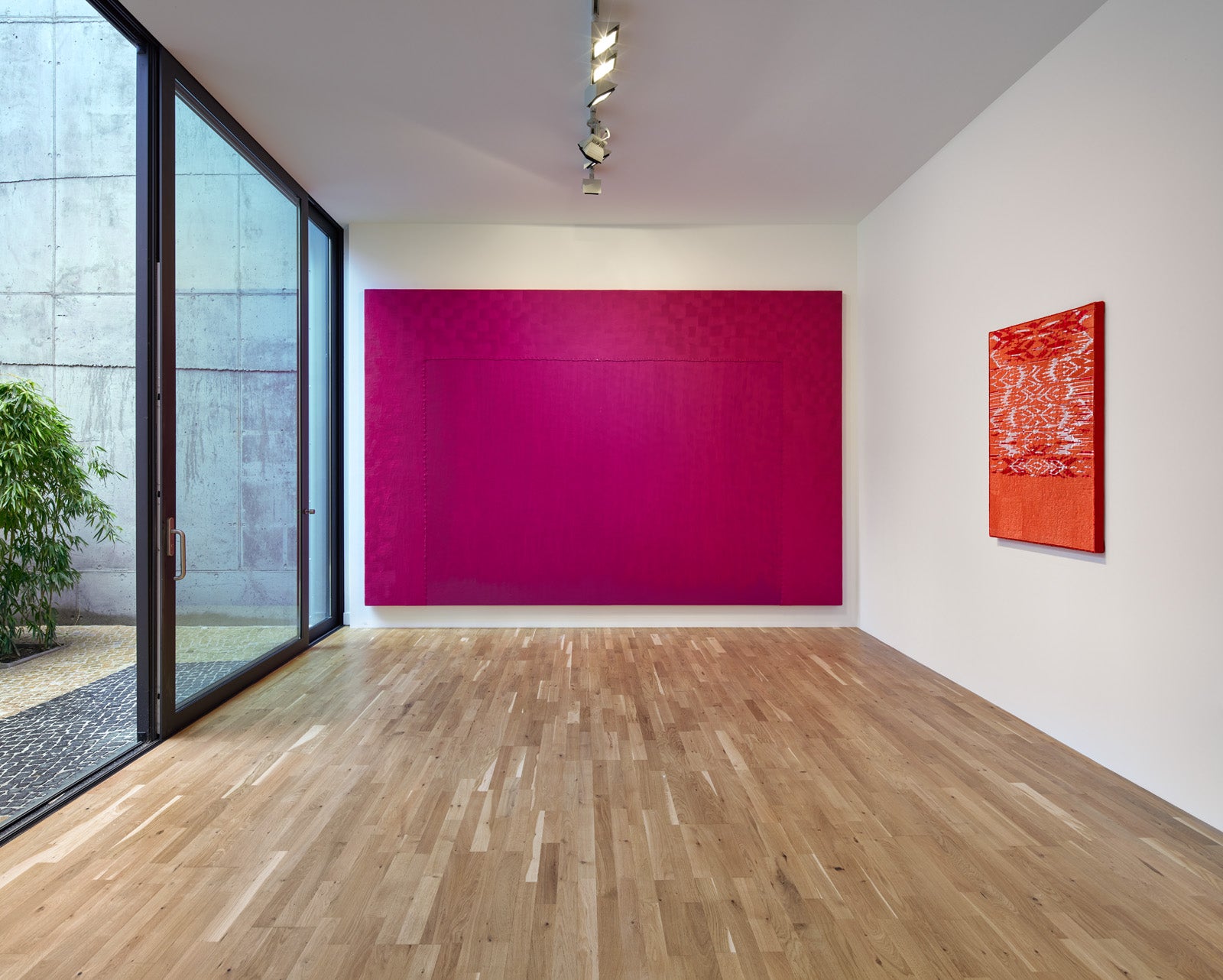Gulnur Mukazhanova - Un-Conscious, Installation view, 2021, Galerie Michael Janssen, Berlin