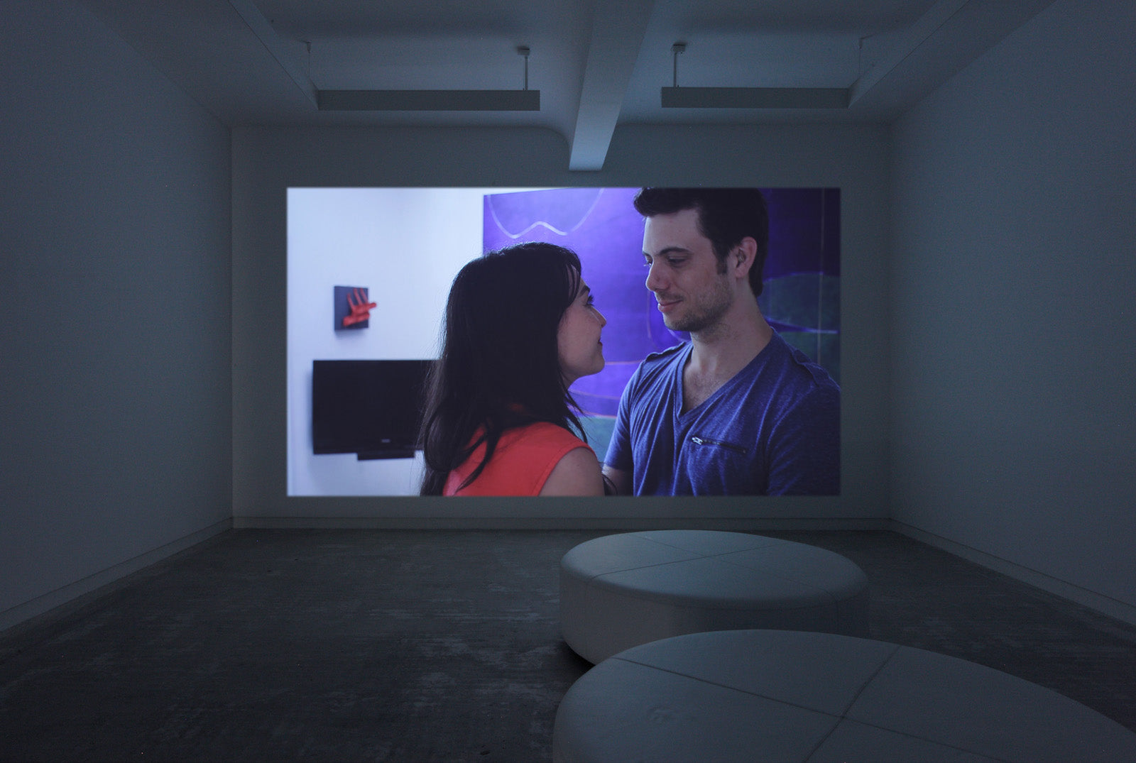 Julika Rudelius, One of Us, Installation view, 2010, Galerie Michael Janssen Berlin