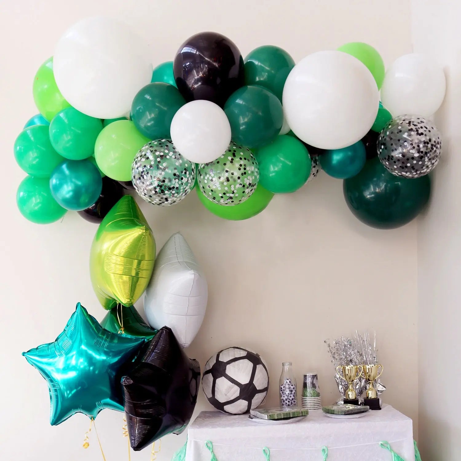 Sports Fan Balloon Garland by Pop Balloons – Build a Birthday NZ