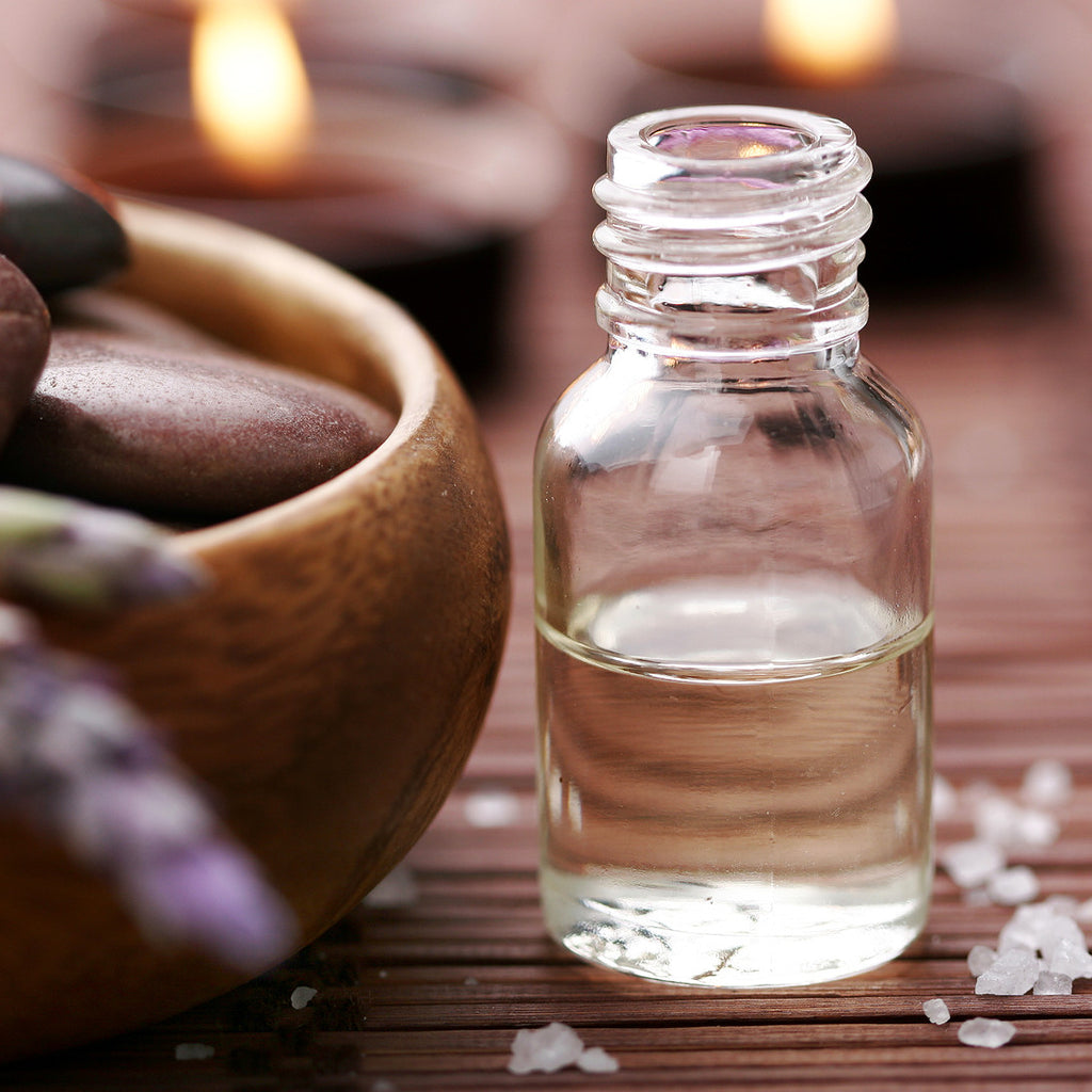 Mixing It Up: The Benefits of Combining Fragrance and Essential Oils