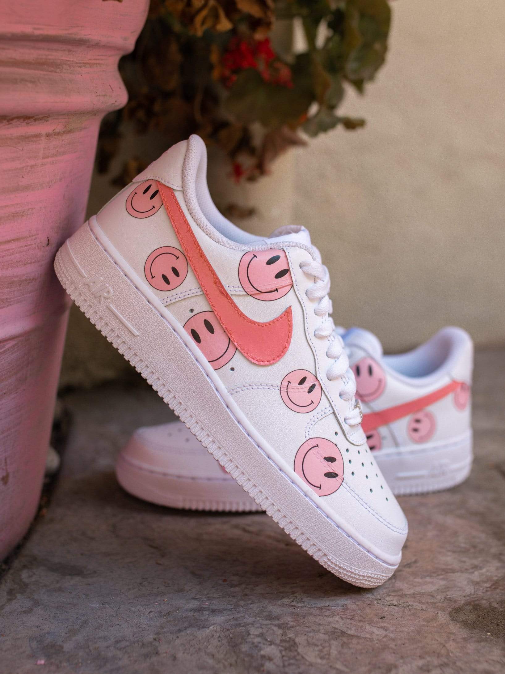 Pink air force discount ones smiley face