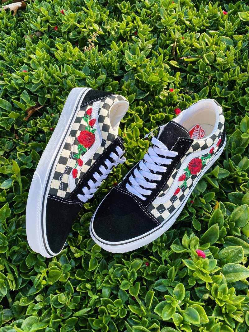 vans black with red roses