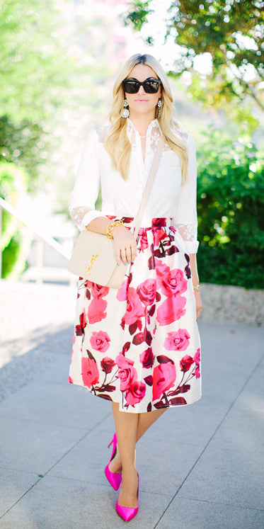 Modest knee length red & pink rose print midi skirt | Mode-sty