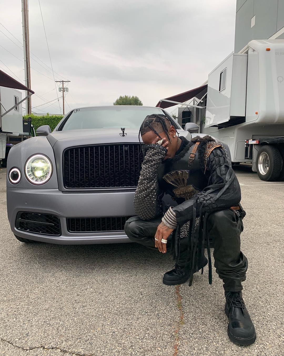 Travis Scott Goes Game Of Thrones In His Recent Instagram Photo Op