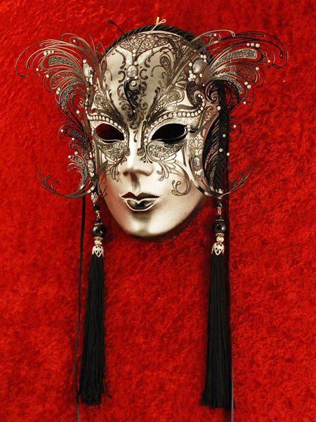 Volto Pagliaccio C Masquerade Mask | VIVO Masks