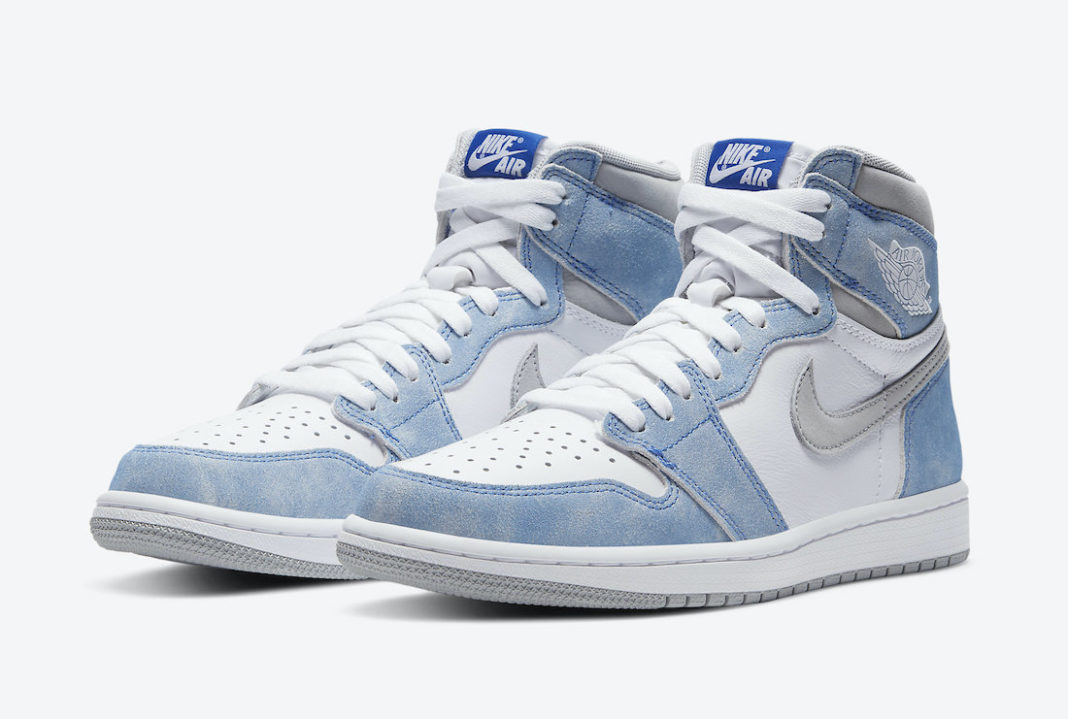 Air-Jordan-1-Hyper-Royal-Light-Smoke-Grey