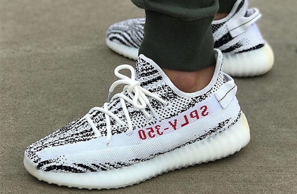 Actualizar 65+ imagen yeezy boost 350 v2 white outfit - Abzlocal.mx