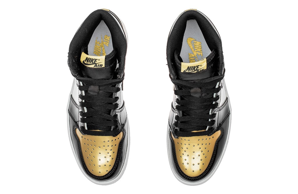 air-jordan-1-gold-toe-detail