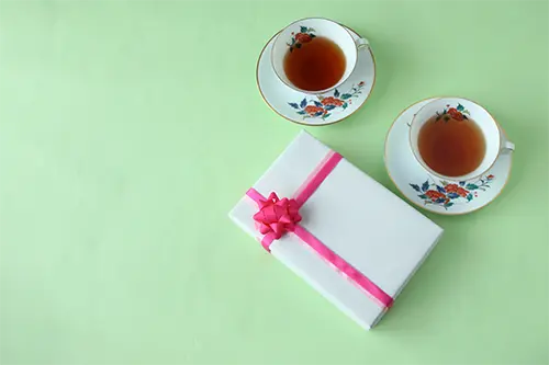 Tea Gifts Through The Ages - New English Teas