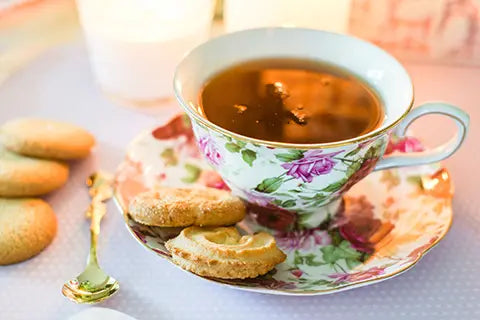 English Tea Blends: A cup of tea in a quintessential English china cup